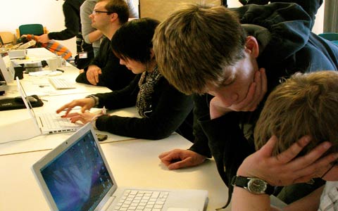 Politische Bildung mit digitalen Medien und Medienpädagogik